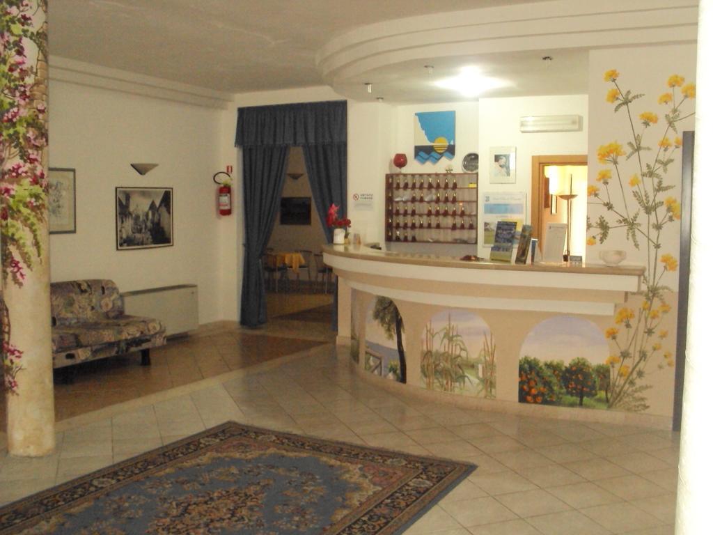 Hotel Piccolo Paradiso Di ローディ・ガルガーニコ エクステリア 写真