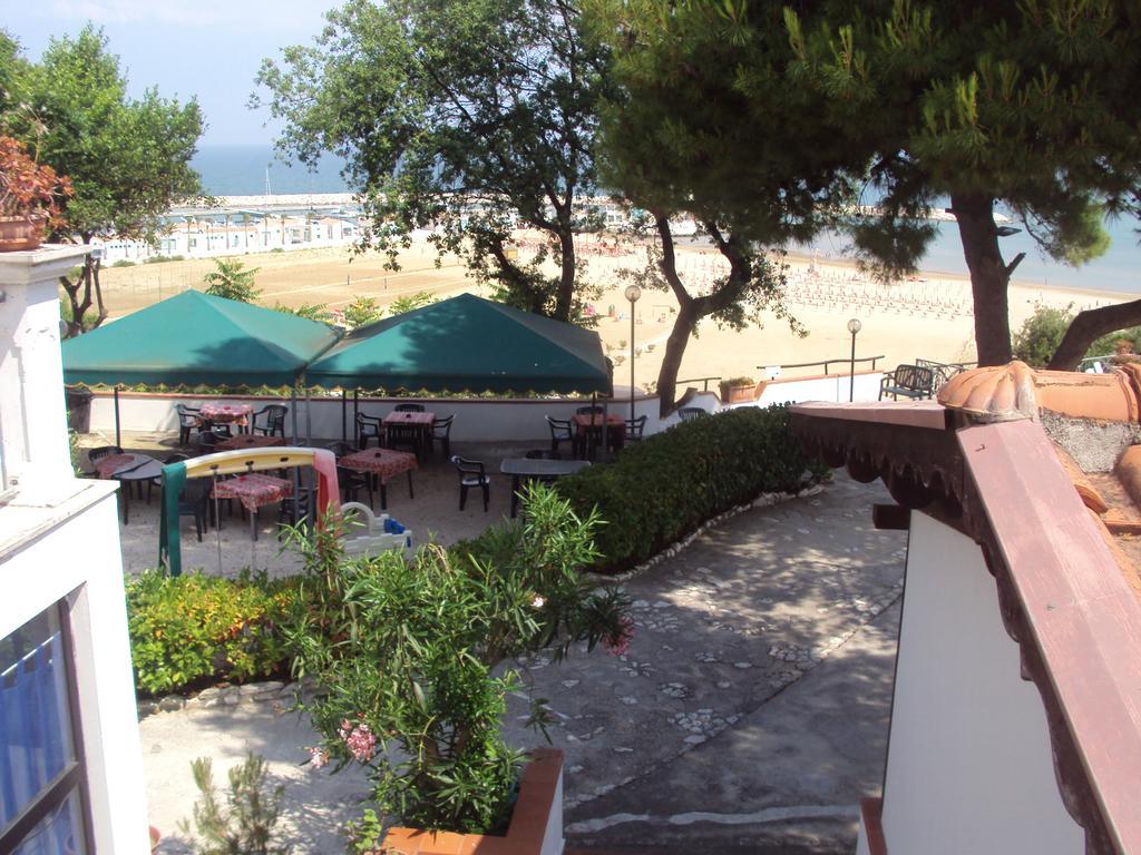 Hotel Piccolo Paradiso Di ローディ・ガルガーニコ エクステリア 写真