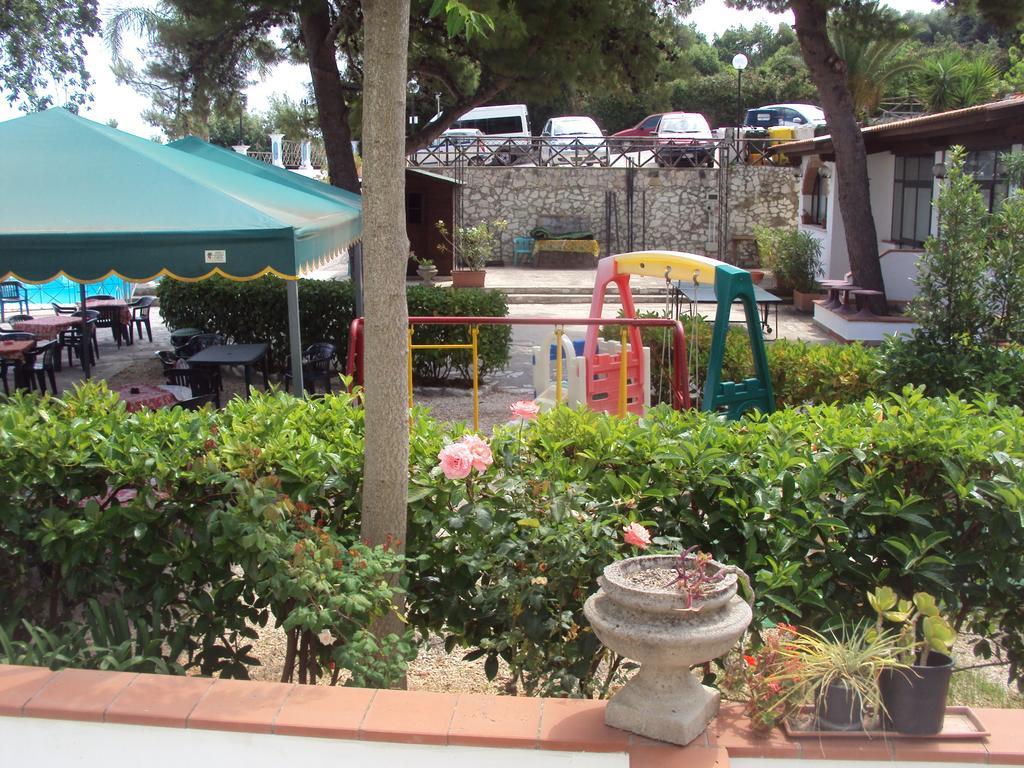 Hotel Piccolo Paradiso Di ローディ・ガルガーニコ エクステリア 写真